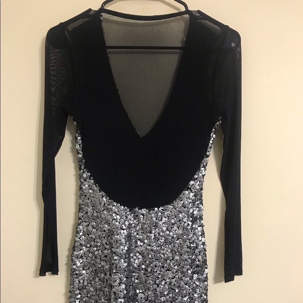 Dress - Picture 2 of 3